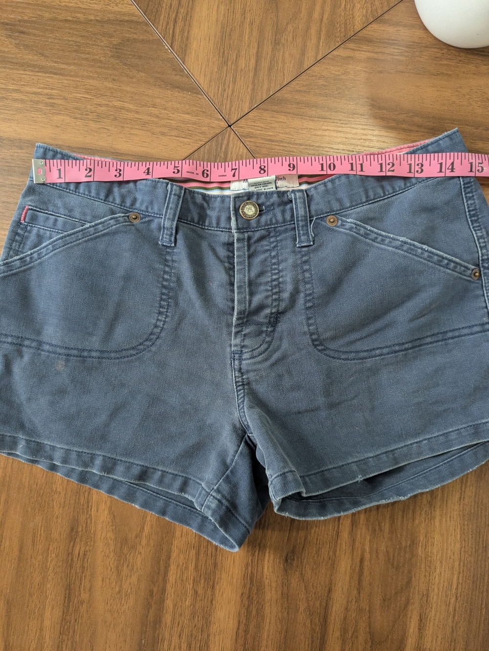 Abercrombie & Fitch Slate Blue Casual Jean Shorts with Pink Trim - Picture 3 of 7